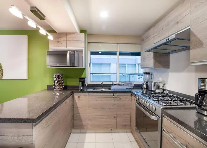 Apartment Vivalavida 3br/2ba, 200mb *