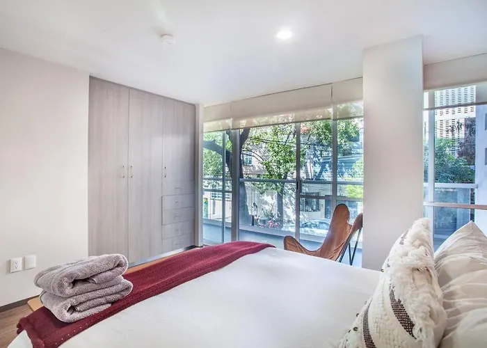 Vivalavida 3br/2ba, 200mb *